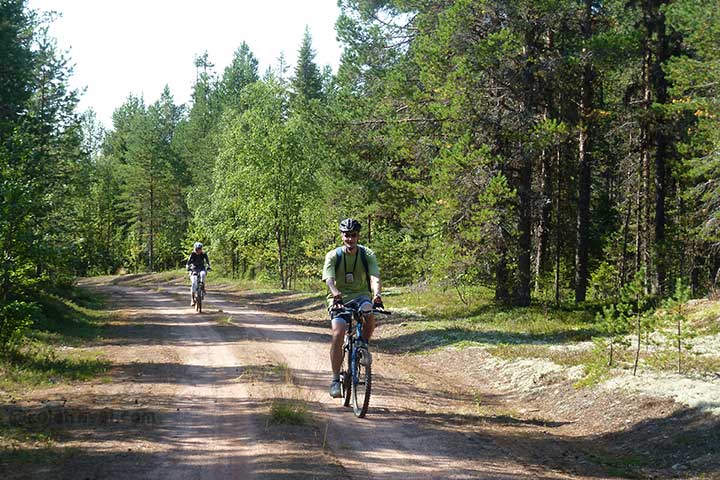 Тур на горных велосипедах в русской Лапландии на Кольском полуострове